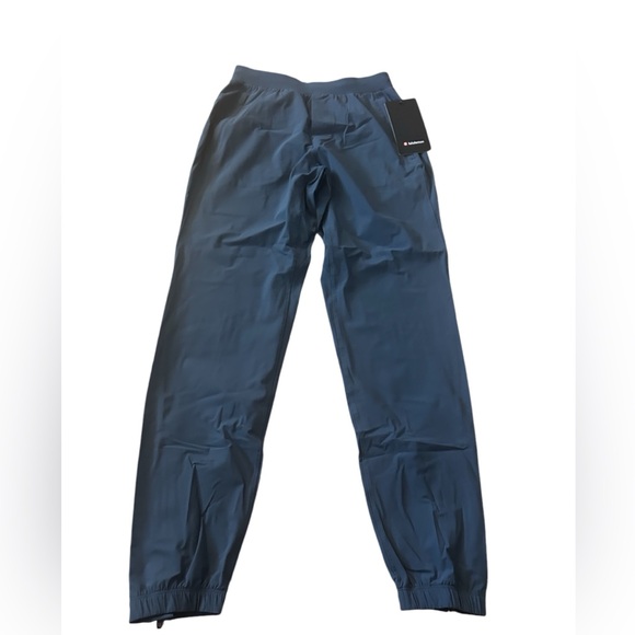 Surge Jogger - Picture 2 of 5